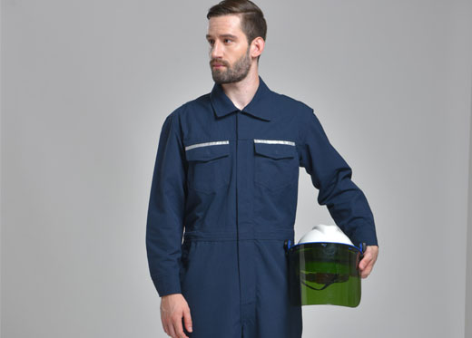  防電弧服采用什么面料？